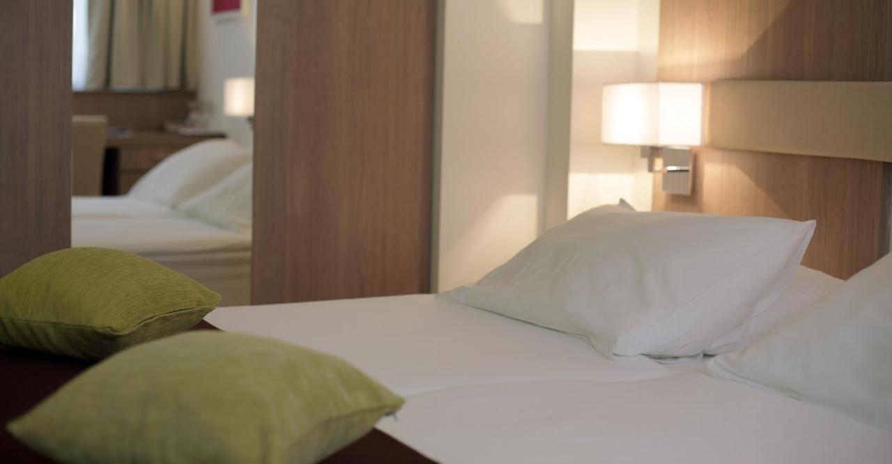 Hotel Park מאקרסקה מראה חיצוני תמונה